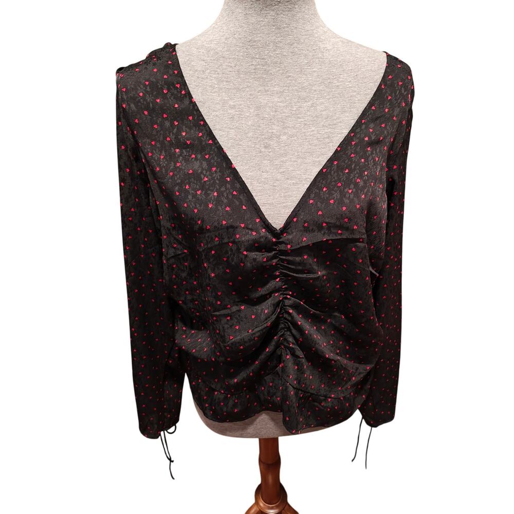 H&M Women XL Black Red Hearts Sweetheart Cinched VNeck Dark Fairy Whimisgoth